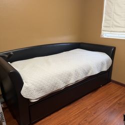 Trundle Bed