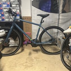 Men and Woman’s Bicycle REI