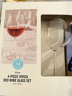 4 boxed Martha Stewart wine glasses