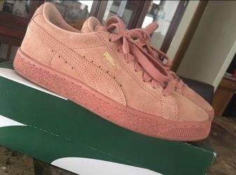 Suede Pink Pumas