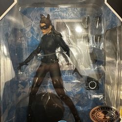DC Multiverse Platinum Catwoman 