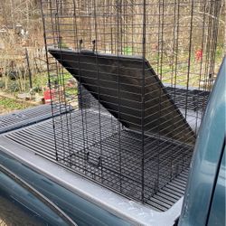 Kennel 28 inches Wide 42 Long