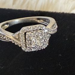 White Gold, Princess Cut Diamonds Ring Size 5