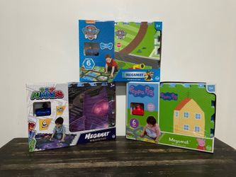 Paw Patrol , Peppa Pig , PJ Masks Megamat