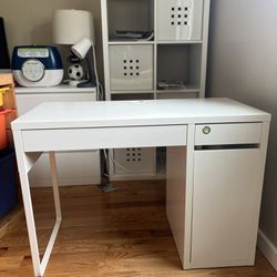 Ikea desk, Table , Micke 