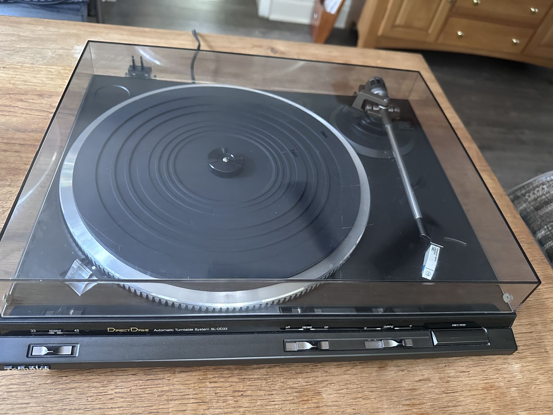 Technics SL-DD33 Direct Drive Fully Automatic Turntable