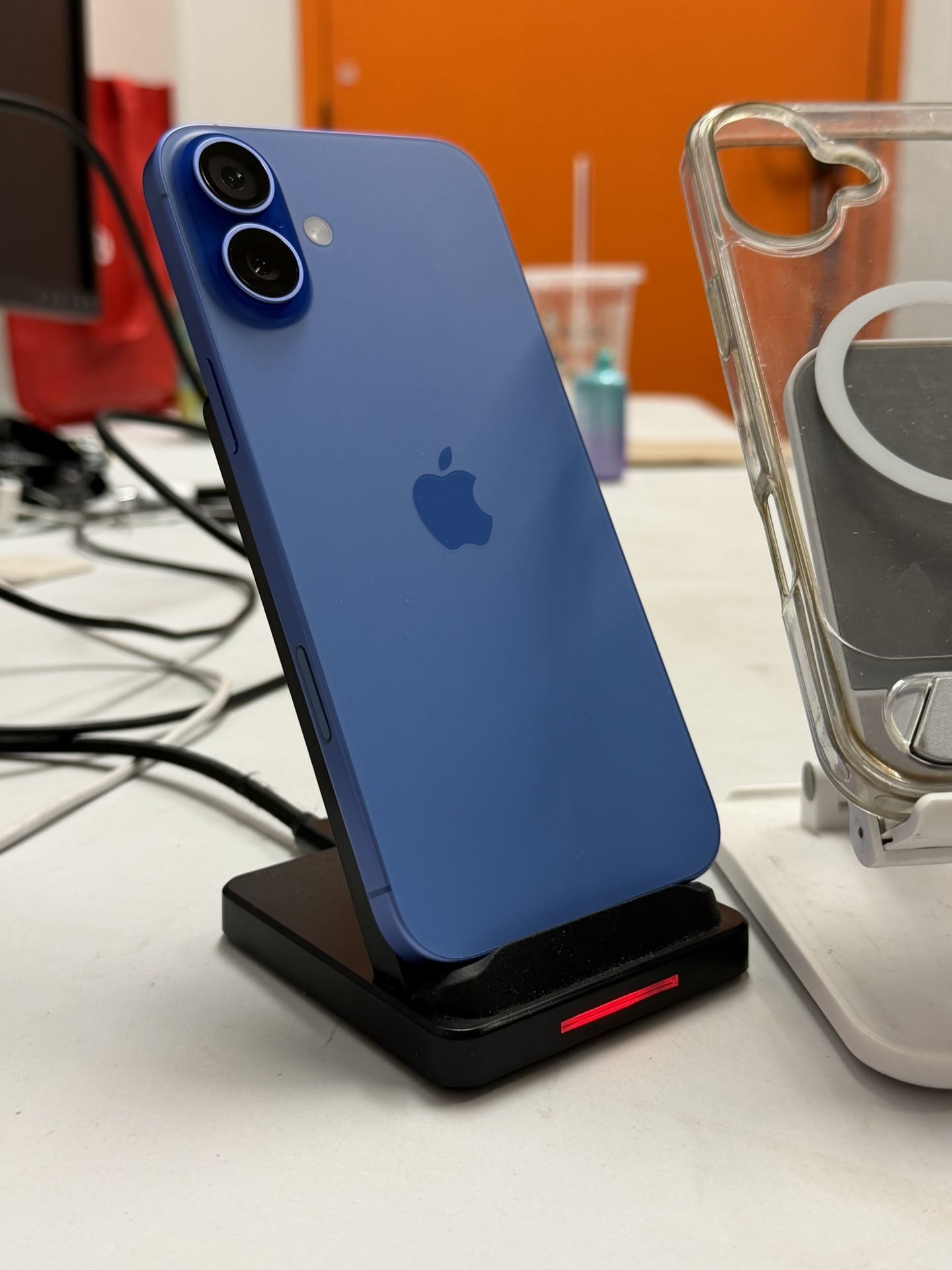 Apple iPhone 16 Plus Ultramarine Unlocked (Like New) - 128GB