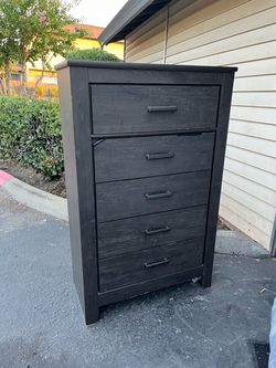 Dresser