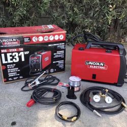 Lincoln Electric 140 Amp LE31MP Multi-Process Stick/MIG/Flux-Core/TIG, 120V, Aluminum Welder 