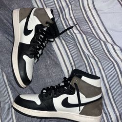 Jordan 1 Mocha
