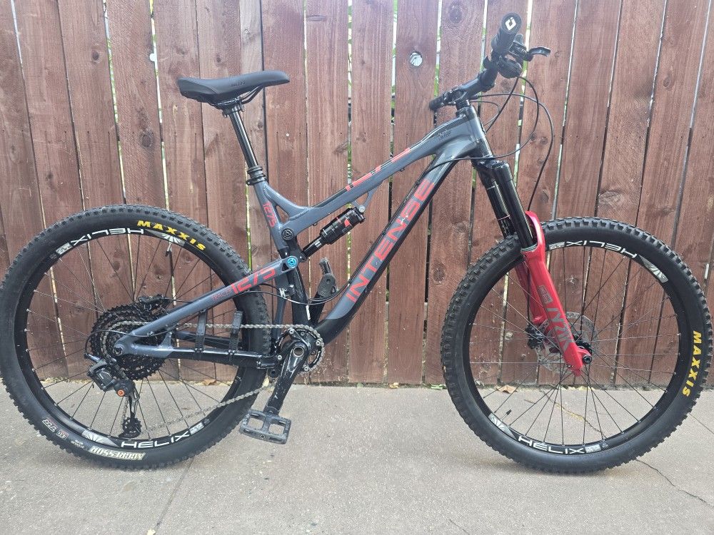 2016 Intense Tracer 275A 