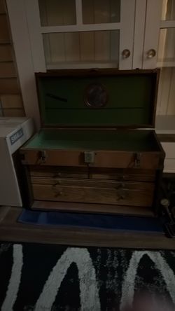 Sm. Vintage tool box