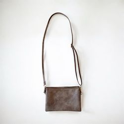 Crossbody purse