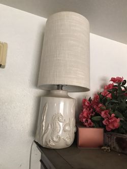Sea horse lamp
