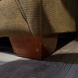 Lazyboy couch with pull out matress