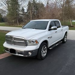 2015 Ram 1500 Pickup Laramie diesel 