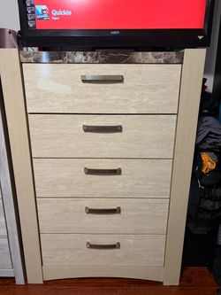 5 Drawer Dresser