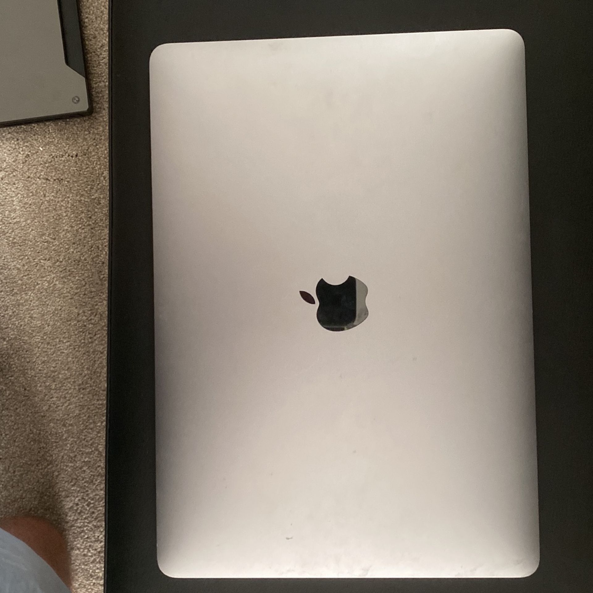 Like NEW MacBook Air