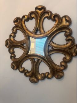 Wall mirror