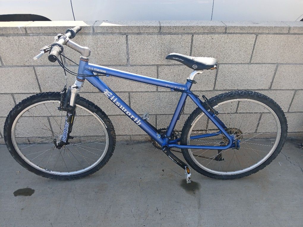 Men's 26" Aluminum Ellsworth Sub 22 Mountain Bike