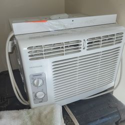 6000 BTU Window Unit