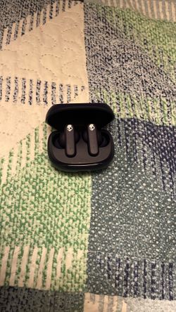 Skull candy ear buds