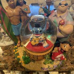 Rare Disney Lilo & Stitch as Elvis musical snow globe