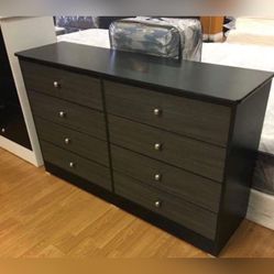 Dresser 8 drawers 