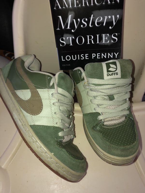 Duffs Skate Shoes Size 10M for Sale in Virginia Beach, VA