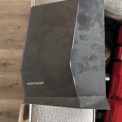 Nighthawk Router