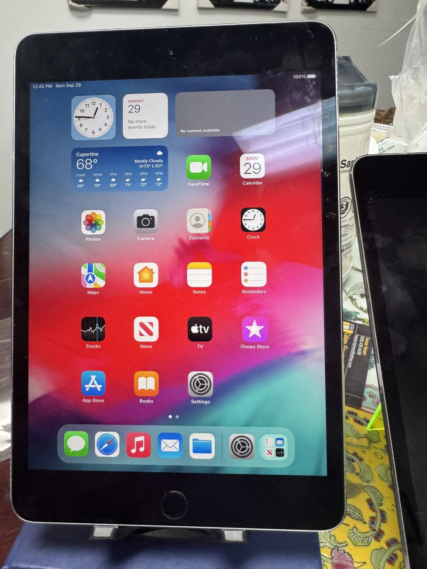 Apple iPad Mini 4 7.9” Wi-Fi - 128gb - Touch ID – iOS 15 – Space Gray/Silver
