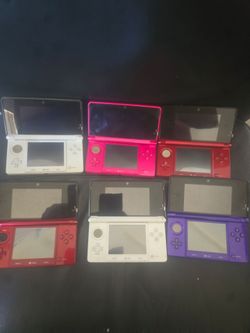 Lot of 6 Nintendo 3DS Handheld Consoles