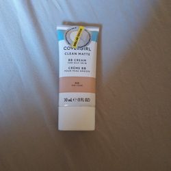 COVERGIRL Clean matte BB Creme Foundation