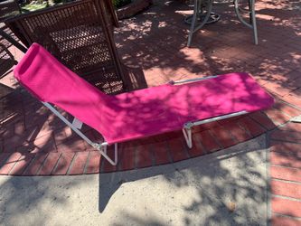 Foldable Lounge Chair