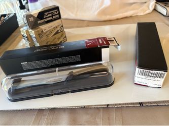 2 Brand New Feather Artist Club SoftGrip DX Straight Razors + 100 OEM Blades