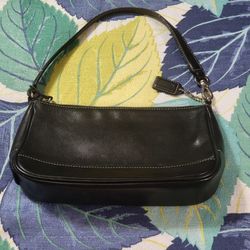 Vintage  Coach 7785 Hampton Black Leather Demi Baguette Handbag Purse 