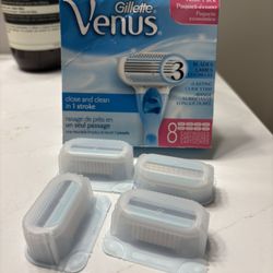 12 Gillette Venus blades 