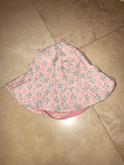 Baby Gap sun hat 18-24 months