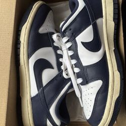 Women’s Nike Dunk