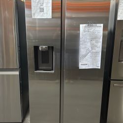 Samsung Stainless Steel Side by Side With Water & Ice 