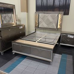 Queen Bed Room Set( Includes Queen Bed Frame, Dresser, Mirror, 1 Night Stand) ON SALE