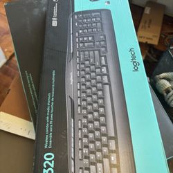 Logitech Wireless Keyboard And Mouse 