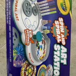 Spin & Spiral Art Station 