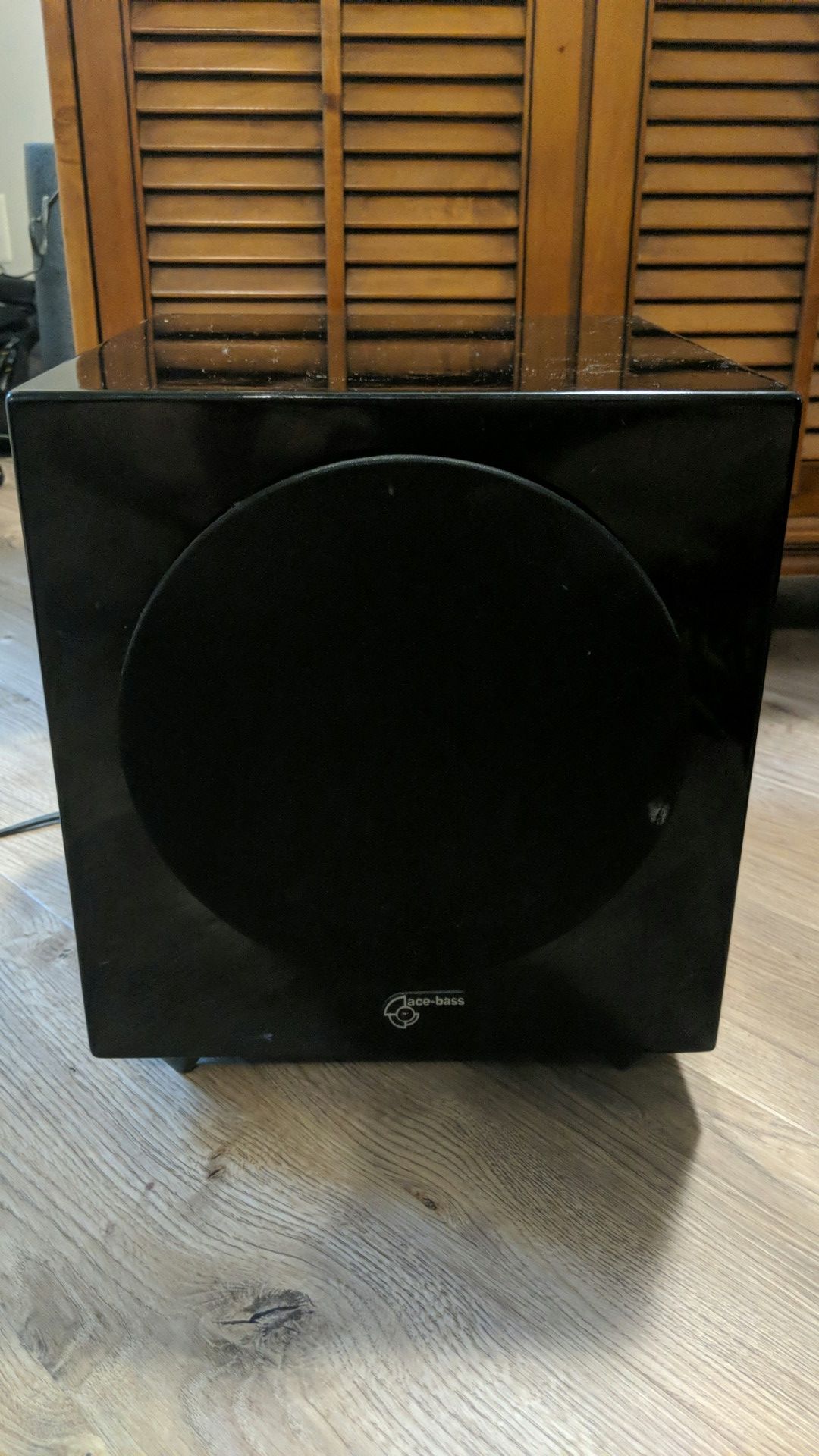 Subwoofer Ace-Bass 200W