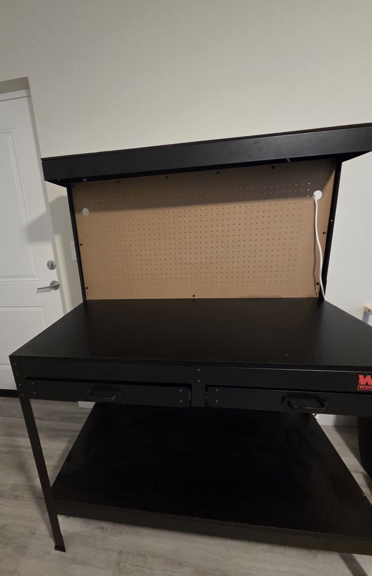 Mesa De Trabajo Tools 48-Inch Workbench with Power Outlets and Light, Black