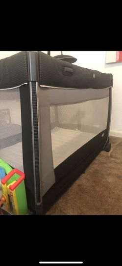 Convertible changing table. Can also be used a s a crib. Brand new never been used.