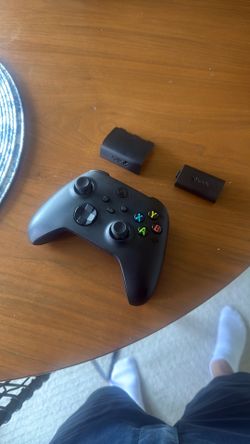 Xbox Controller with Rechargeable Battery Upgrade!