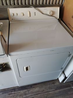 Washer and dryer on pedestal gas