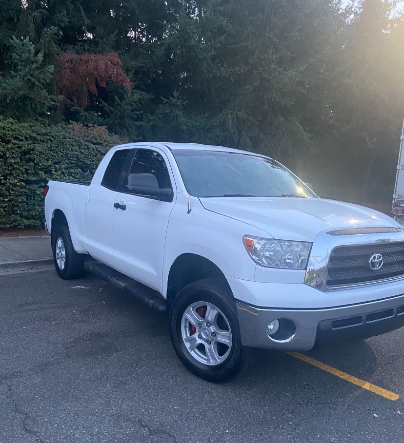 Toyota Tundra 4.0 V6 2WD for Sale in Bonney Lake, WA - OfferUp