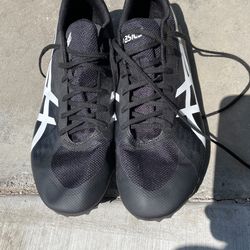 Mens ASICS Track And Field Shoes Size 11